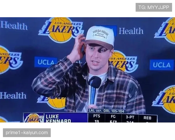 雷迪克详解88号战术：詹姆斯低位策应试探格林协防反应